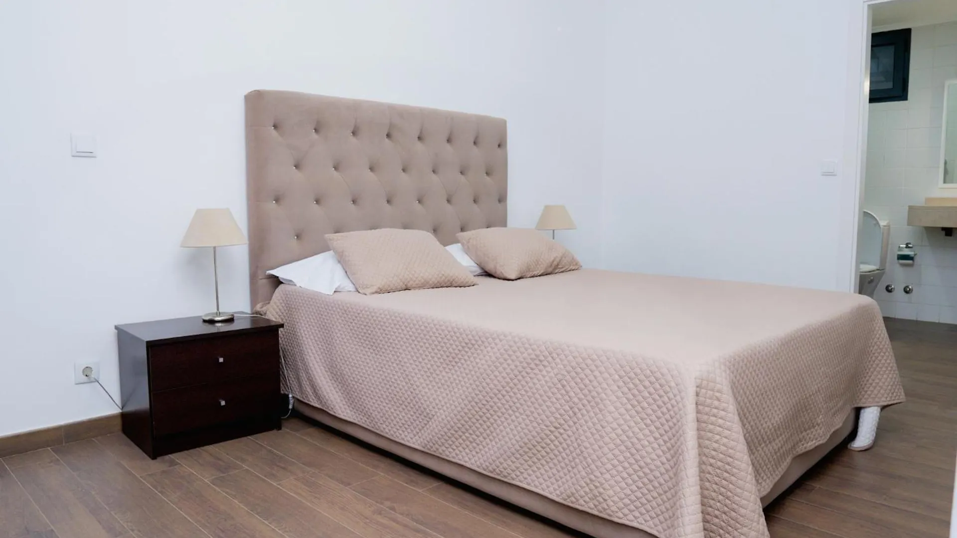 Villa Santiago Praia 0*,